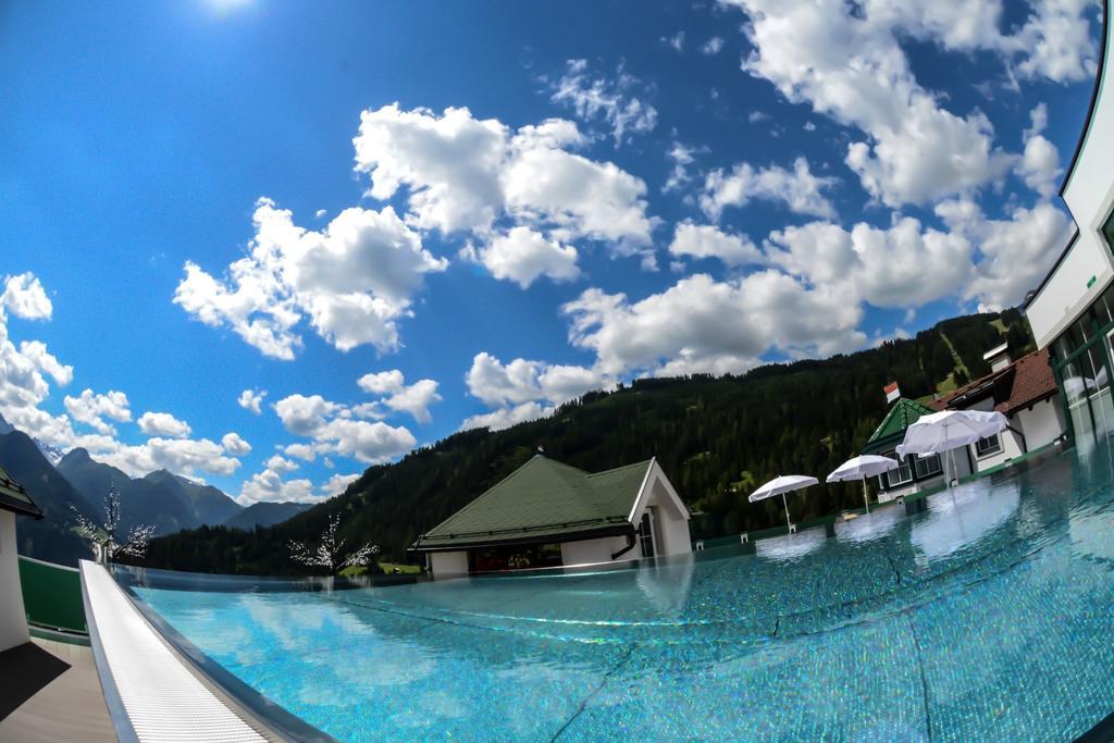 Hotel Jennys Schlössl Serfaus Exteriör bild