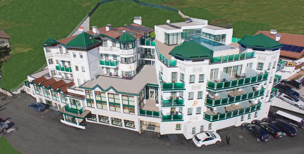 Hotel Jennys Schlössl Serfaus Exteriör bild
