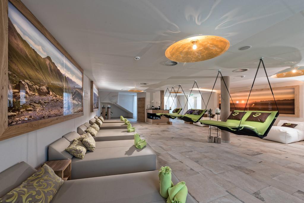 Hotel Jennys Schlössl Serfaus Exteriör bild